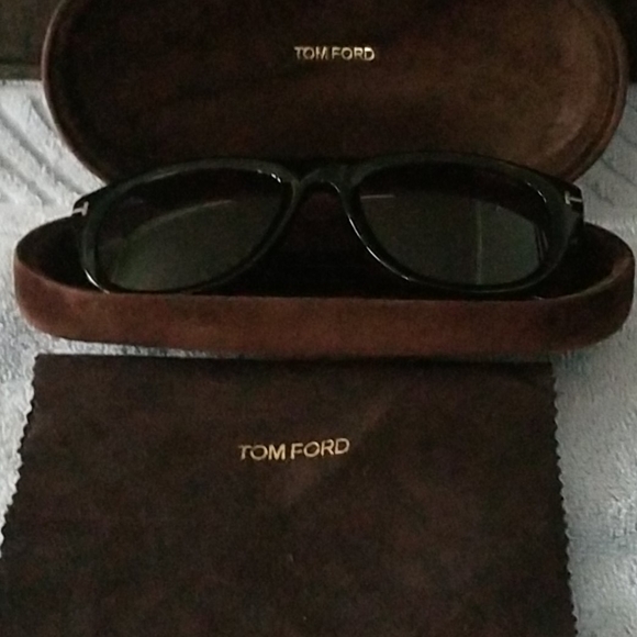 Sunglasses - Picture 2 of 6